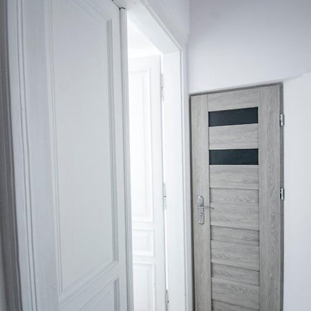 Lion Apartments - Laba كراكوفيا المظهر الخارجي الصورة